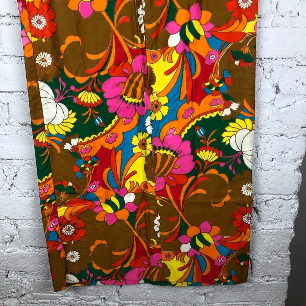 Vintage Floral Hawaiian Dress - Picture 5 of 11